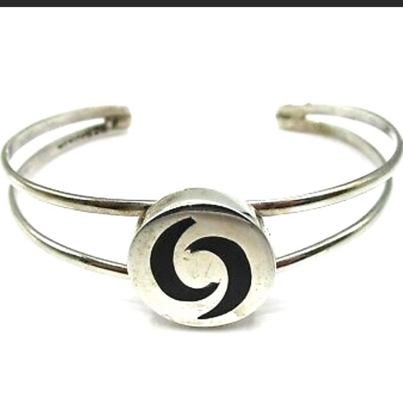 BVLGARI Other - 🛑 SOLD🛑🔹HP🔹BVLGARI .925 Unisex Bracelet Vintag